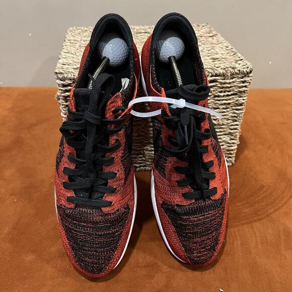 Nike Dunk Low Flyknit Bred Black Red Sneakers Shoes Men Size 11.5 US 917746-004 main image 6